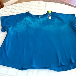 Womens 3X tek gear short sleeve shirt.